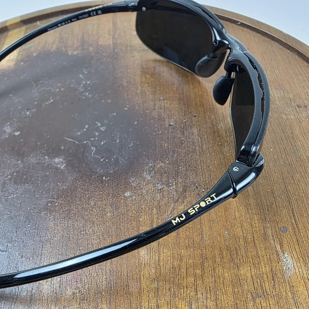 Maui Jim Banyans Sunglasses Mens 70-17-130 Black Green Polarized Wrap MJ-412-02